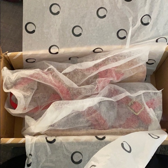 Journee Collection Red Vasek Sandals - Picture 3 of 7